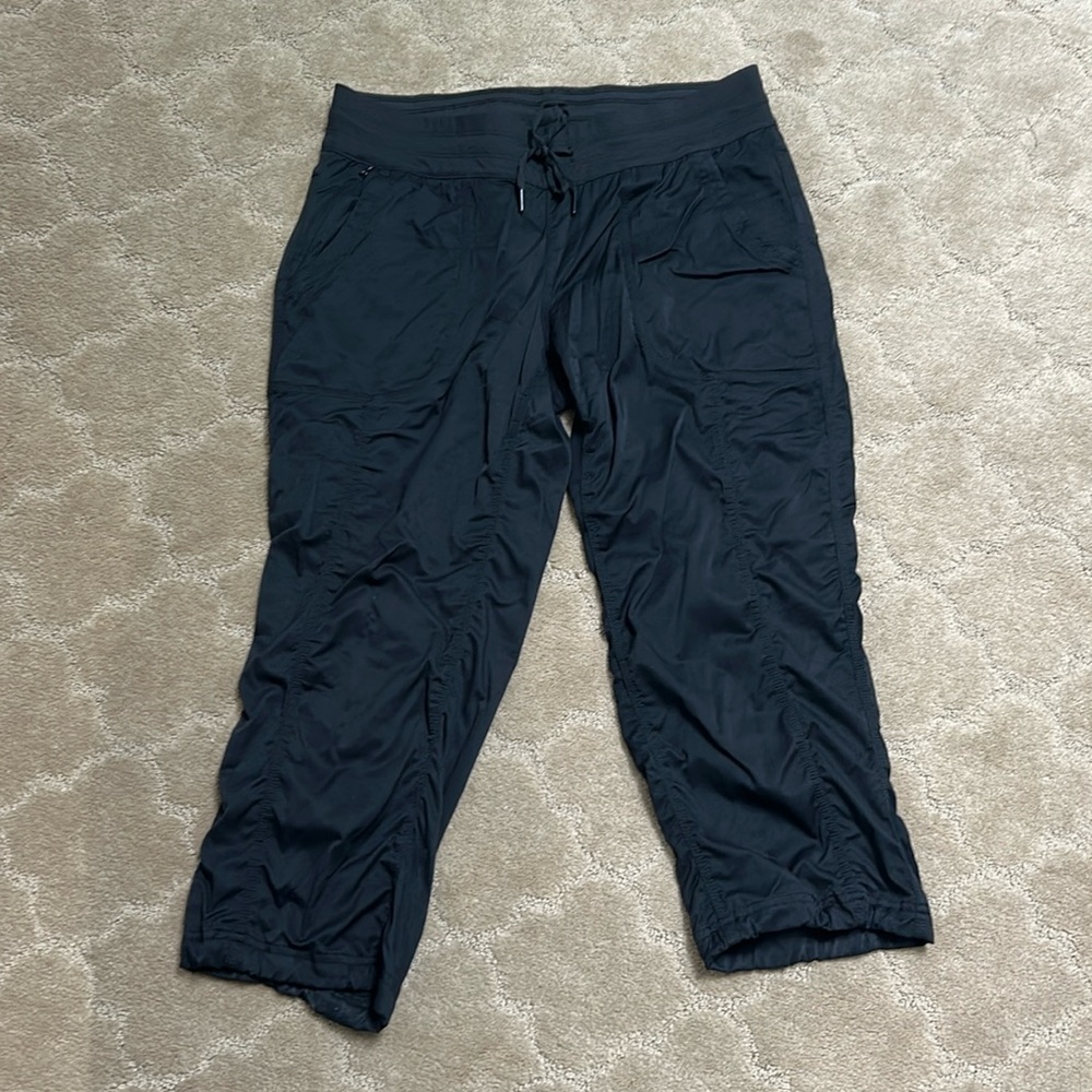 North Face Capri pants